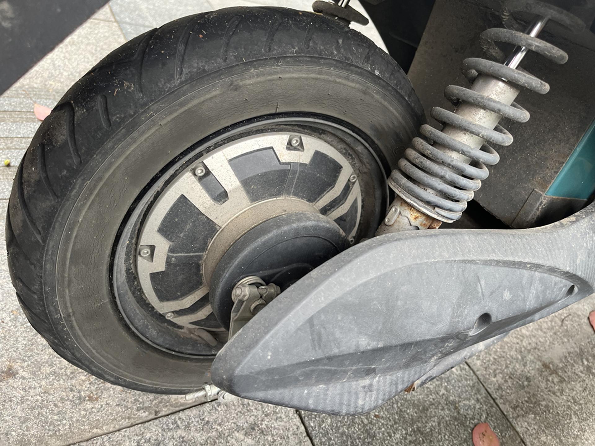 上门电动电瓶换车多少钱_电动车上门换电瓶_上门换电动车电瓶服务